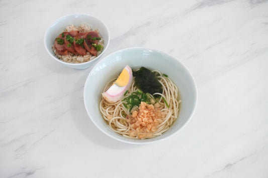 五島うどんと雲仙ハムのミニ丼セット(うどんは温・冷から選択可能)
