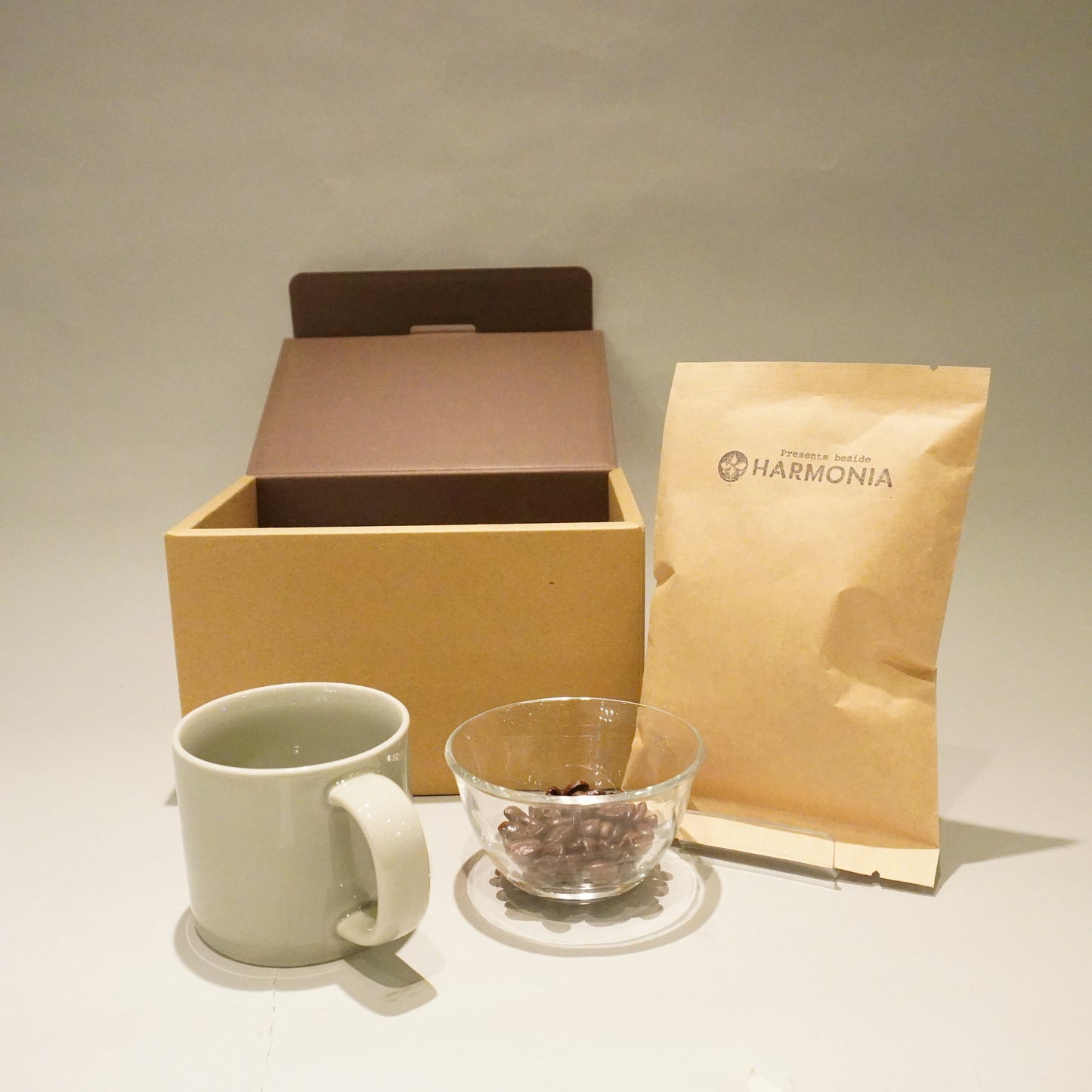 HARMONIAオリジナルコーヒー豆とマグカップ＜波佐見焼mug250＞セット