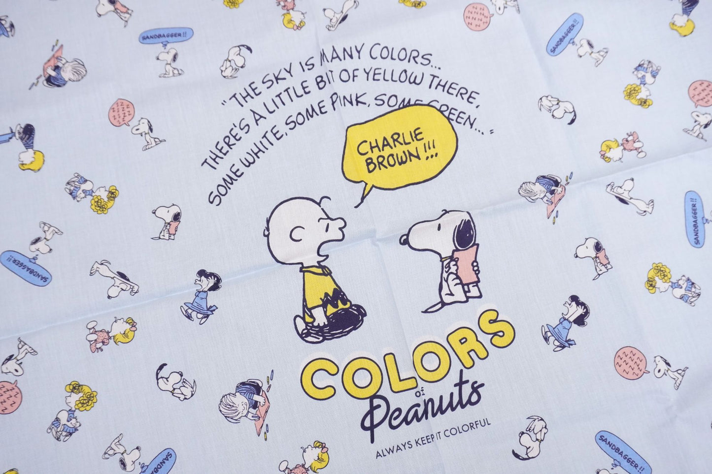 ピーナツ バンダナハンカチ（COLOR OF PEANUTS）